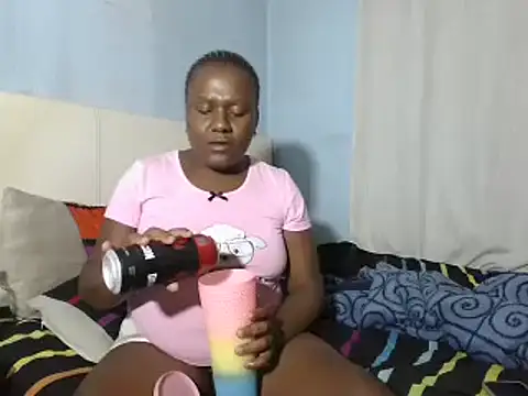 Snapshot of ThamiXX chatting on 01/15/25, 08:58 ThamiXX online show from 01/15/25, 08:58