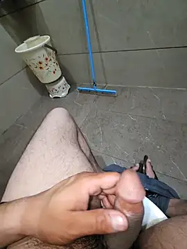 Snapshot of pyasevickybabu563 chatting on 01/22/25, 03:51 pyasevickybabu563 online show from 01/22/25, 03:51