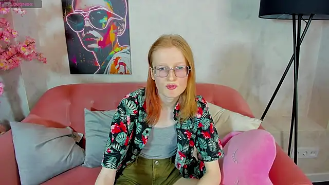 Snapshot of ElizabethHarpper chatting on 01/05/25, 04:25 ElizabethHarpper online show from 01/05/25, 04:25