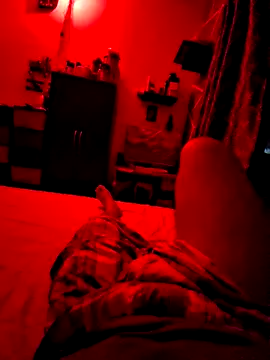 LavishBee80 online show from 10/15/25, 07:58