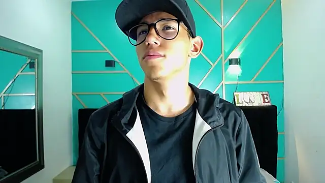 RyanPricee online show from 01/11/25, 02:20