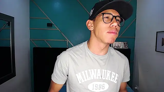 RyanPricee online show from 01/15/25, 04:04