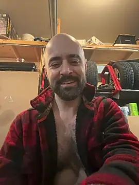 Snapshot of Faded-Solo chatting on 06/17/26, 01:52 Faded-Solo online show from 06/17/26, 01:52