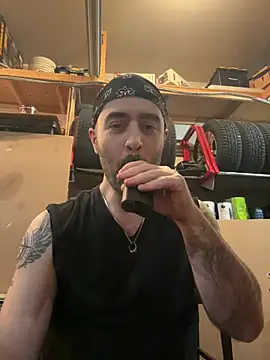 Snapshot of Faded-Solo chatting on 07/25/26, 01:47 Faded-Solo online show from 07/25/26, 01:47