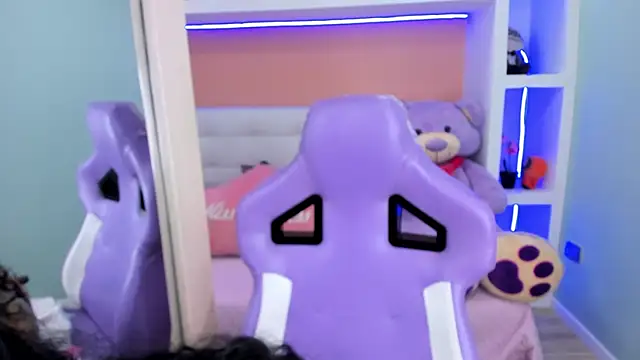 Snapshot of miss___evangeline chatting on 01/30/25, 05:52 miss evangeline online show from 01/30/25, 05:52