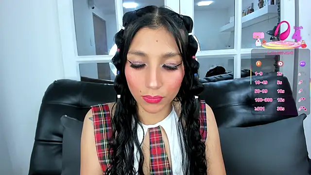 Snapshot of miss___evangeline chatting on 02/27/25, 11:20 miss evangeline online show from 02/27/25, 11:20