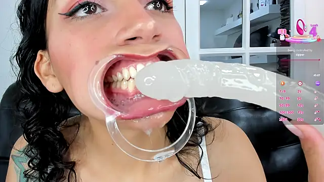 Snapshot of miss___evangeline chatting on 03/13/25, 08:48 miss evangeline online show from 03/13/25, 08:48