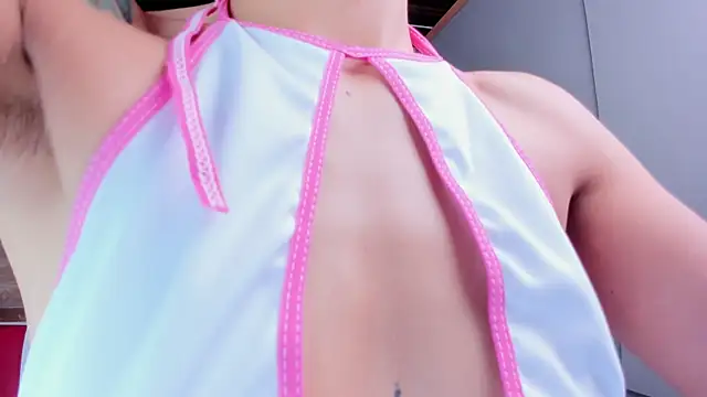 Snapshot of miss___evangeline chatting on 09/25/25, 02:37 miss evangeline online show from 09/25/25, 02:37