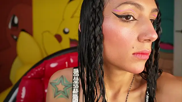 Snapshot of miss___evangeline chatting on 11/15/25, 11:40 miss evangeline online show from 11/15/25, 11:40