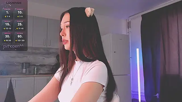 kittenrisha online show from 10/19/25, 10:05