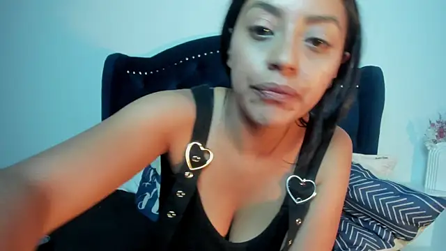 Snapshot of Xewa_ chatting on 03/07/25, 02:36 Xewa online show from 03/07/25, 02:36