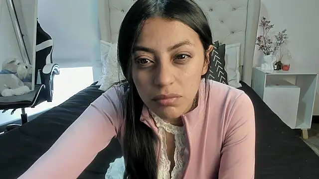 Snapshot of Xewa_ chatting on 11/26/25, 08:54 Xewa online show from 11/26/25, 08:54