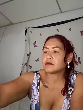 Snapshot of Abigail_BigTits chatting on 01/16/25, 03:23 Abigail BigTits online show from 01/16/25, 03:23