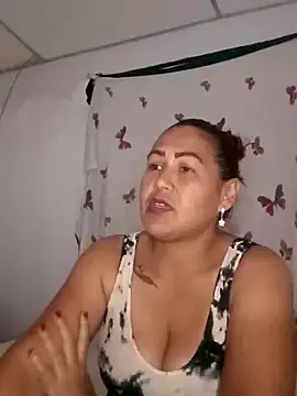 Snapshot of Abigail_BigTits chatting on 01/21/25, 03:59 Abigail BigTits online show from 01/21/25, 03:59