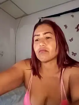 Snapshot of Abigail_BigTits chatting on 01/26/25, 05:56 Abigail BigTits online show from 01/26/25, 05:56