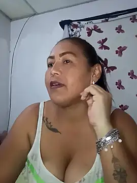 Snapshot of Abigail_BigTits chatting on 03/22/25, 01:54 Abigail BigTits online show from 03/22/25, 01:54