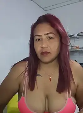 Snapshot of Abigail_BigTits chatting on 09/27/25, 03:22 Abigail BigTits online show from 09/27/25, 03:22