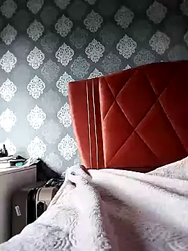 Snapshot of derya35 chatting on 01/17/25, 10:22 derya35 online show from 01/17/25, 10:22