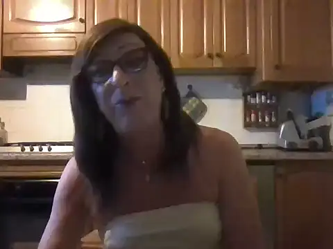 Snapshot of Tiabet chatting on 07/24/26, 07:56 Tiabet online show from 07/24/26, 07:56