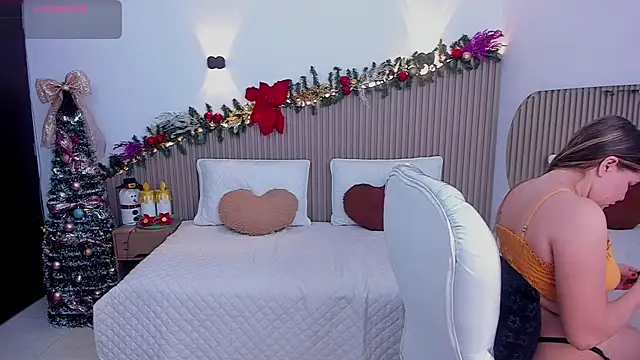 Annie kurt  online show from 12/22/25, 09:23