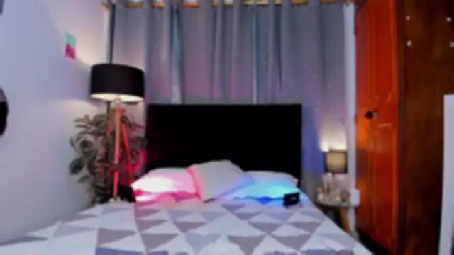 Snapshot of Brian-Ausslos chatting on 01/10/25, 04:12 Brian-Ausslos online show from 01/10/25, 04:12