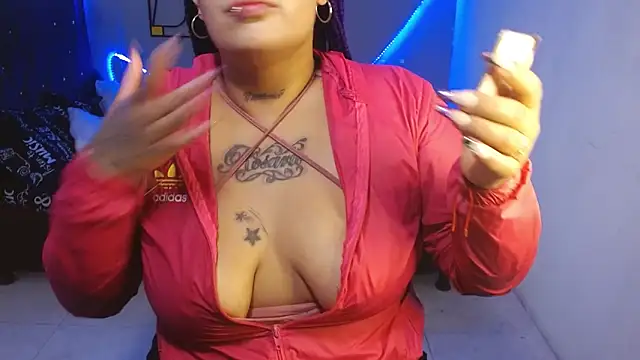 Snapshot of brittanysexhot chatting on 01/17/25, 02:28 brittanysexhot online show from 01/17/25, 02:28