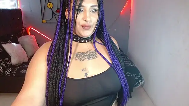 Snapshot of brittanysexhot chatting on 01/22/25, 06:52 brittanysexhot online show from 01/22/25, 06:52