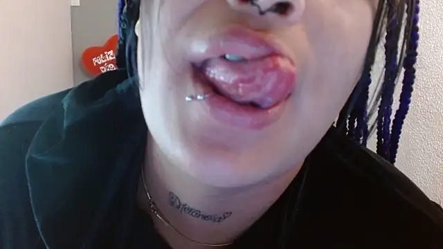 Snapshot of brittanysexhot chatting on 02/17/25, 06:37 brittanysexhot online show from 02/17/25, 06:37