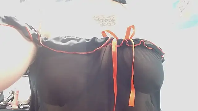 Snapshot of brittanysexhot chatting on 02/28/25, 05:37 brittanysexhot online show from 02/28/25, 05:37