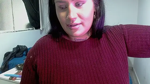 Snapshot of brittanysexhot chatting on 09/15/25, 07:25 brittanysexhot online show from 09/15/25, 07:25