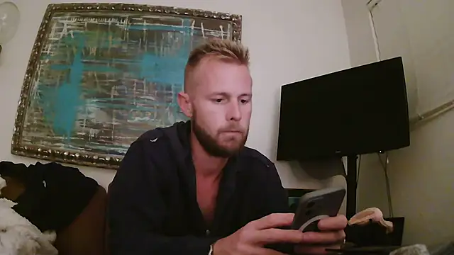 Snapshot of bjay1210 chatting on 01/13/25, 03:45 bjay1210 online show from 01/13/25, 03:45