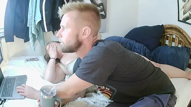 Snapshot of bjay1210 chatting on 01/23/25, 03:26 bjay1210 online show from 01/23/25, 03:26