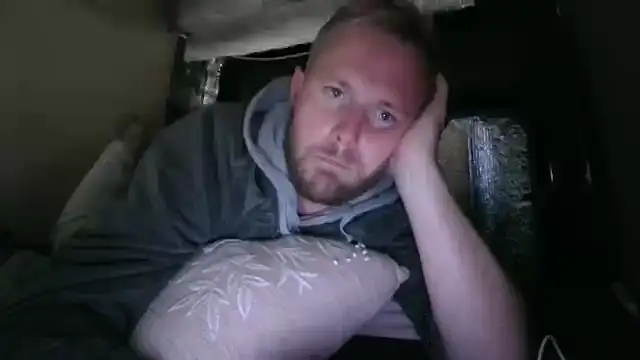 Snapshot of bjay1210 chatting on 01/12/26, 10:31 bjay1210 online show from 01/12/26, 10:31