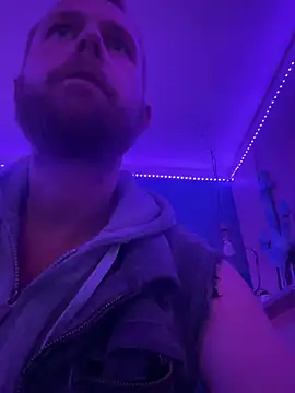 Snapshot of bjay1210 chatting on 02/17/26, 07:05 bjay1210 online show from 02/17/26, 07:05