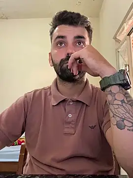 Snapshot of biel_96 chatting on 11/06/25, 01:01 biel 96 online show from 11/06/25, 01:01