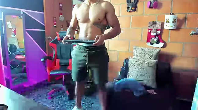 Snapshot of Adam_Valenciia chatting on 01/11/25, 05:40 Adam Valenciia online show from 01/11/25, 05:40