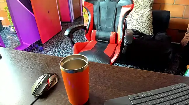 Snapshot of Adam_Valenciia chatting on 02/03/25, 03:59 Adam Valenciia online show from 02/03/25, 03:59