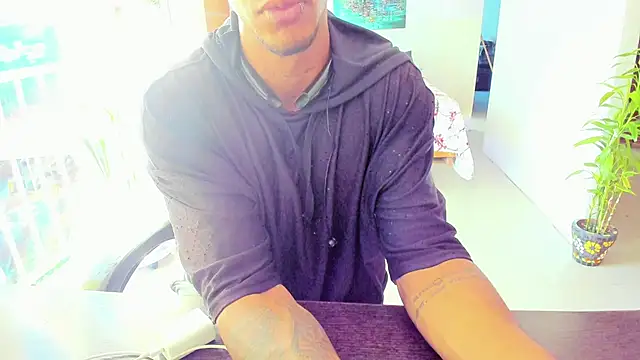 Snapshot of Adam_Valenciia chatting on 10/25/25, 10:15 Adam Valenciia online show from 10/25/25, 10:15