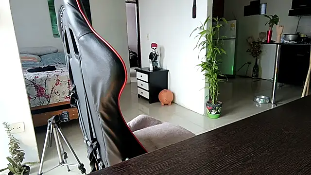 Adam Valenciia online show from 03/27/26, 03:56