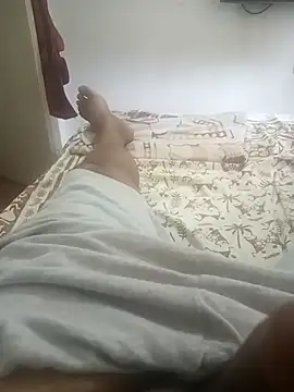 Snapshot of jemes21in chatting on 10/24/25, 06:54 jemes21in online show from 10/24/25, 06:54