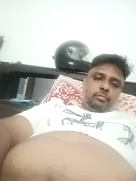 Snapshot of jemes21in chatting on 11/15/25, 06:04 jemes21in online show from 11/15/25, 06:04