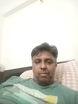 Snapshot of jemes21in chatting on 12/21/25, 07:54 jemes21in online show from 12/21/25, 07:54