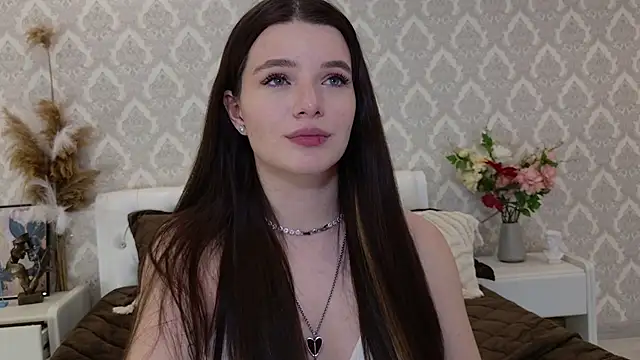 Nellie Medina online show from 01/17/25, 10:56