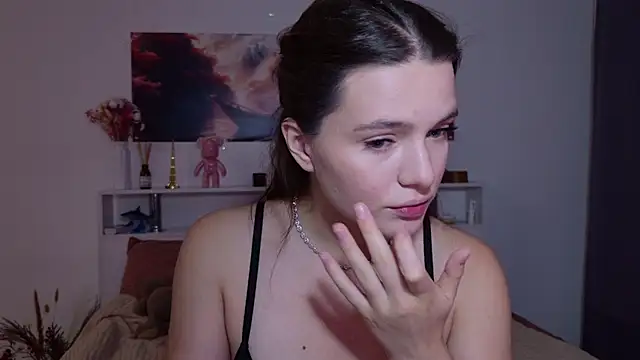 Nellie Medina online show from 10/12/25, 08:52