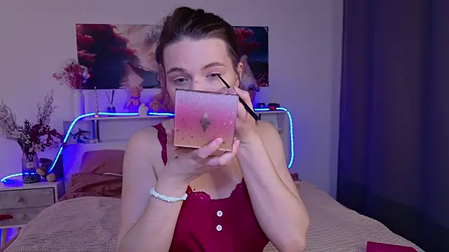 Nellie Medina online show from 02/17/26, 07:09