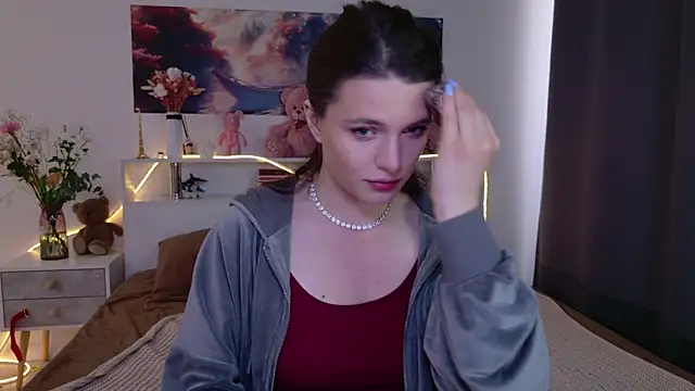 Nellie Medina online show from 04/25/26, 02:47