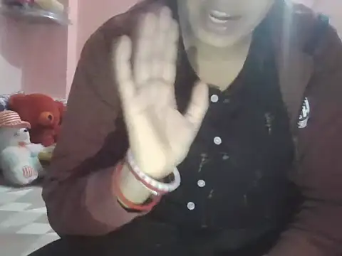 Hot-shanvi online show from 11/17/25, 03:34