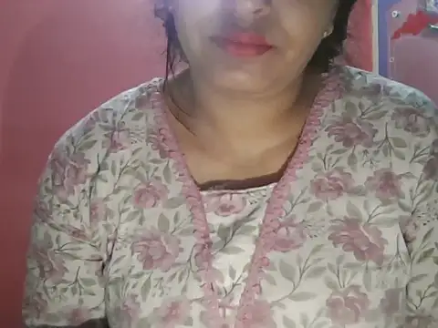 Hot-shanvi online show from 04/17/26, 12:35