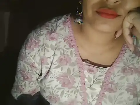Snapshot of Hot-shanvi chatting on 04/19/26, 05:34 Hot-shanvi online show from 04/19/26, 05:34