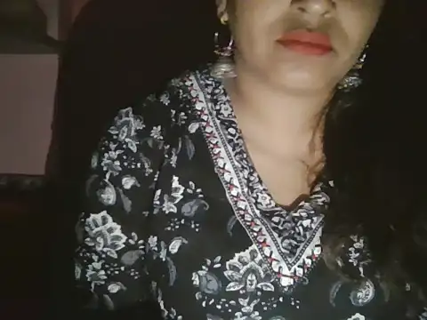 Snapshot of Hot-shanvi chatting on 04/23/26, 06:21 Hot-shanvi online show from 04/23/26, 06:21